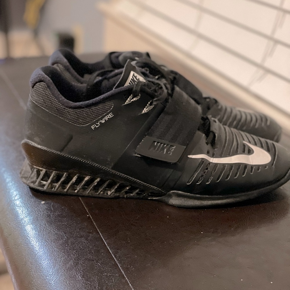 Nike Romaleos 3 Size 9.5 Mens